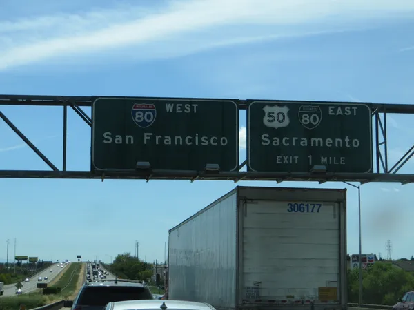 Major Crashes and Construction Bottlenecks Disrupting Thursday Morning Commutes