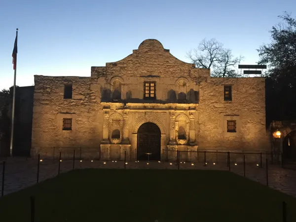 Morning Fog to Make Way for Mild Afternoon Sun in San Antonio