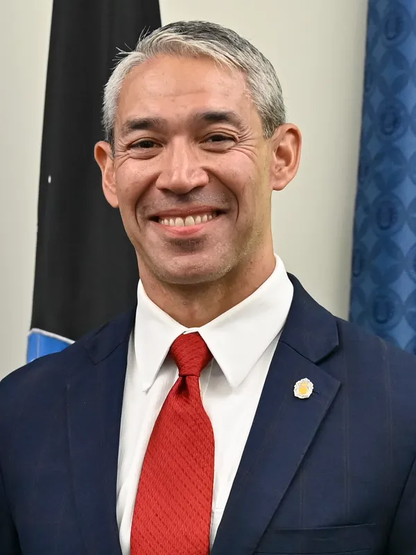 Live-streamed debate spotlights Democratic contest between Peter Sakai and Ron Nirenberg for Bexar County Judge