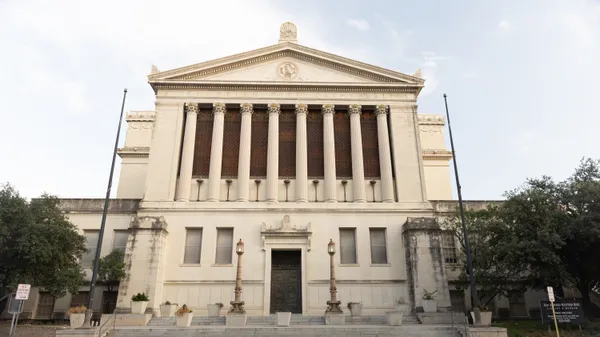 Jeffrey Kahane resigns as San Antonio Philharmonic music director as cancellations and venue dispute persist
