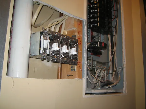 Bexar County investigators seek suspect linked to construction-site burglaries as electrical breaker switch thefts persist