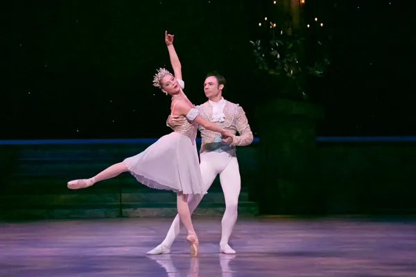 Married Ballet San Antonio dancers Zachary Bennett and Vianca Palacios prepare for February’s Cinderella performances