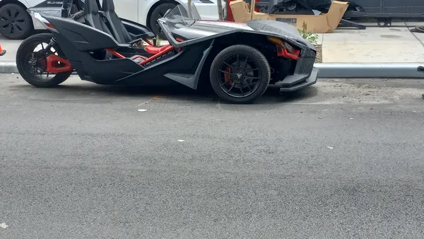 Polaris Slingshot driver dies after being ejected in single-vehicle crash on San Antonio’s Northwest Side