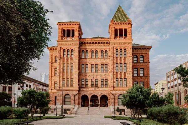 Bexar County expands purchasing authority, allowing some contracts up to $100,000 without Commissioners Court votes