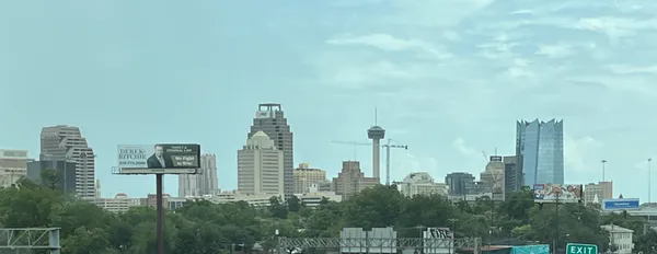 San Antonio Basks in Golden Sunshine as Temperatures Climb Toward 80 Degrees