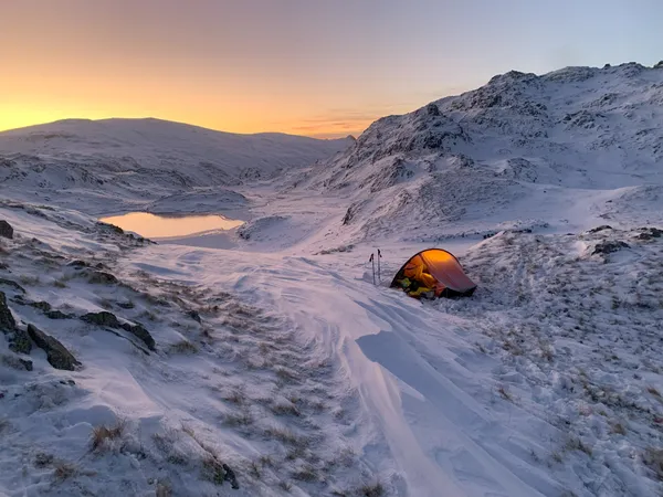 Sunshine Reigns with a Morning Bite: Your Crisp Thursday Forecast