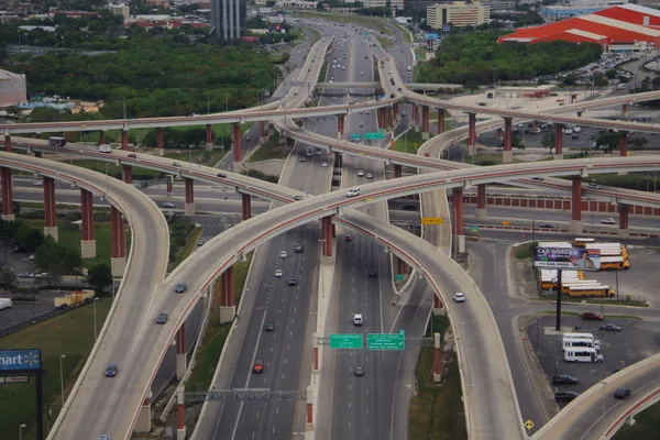Loop 410 eastbound crash near Honeysuckle Lane closes three lanes, snarling midday San Antonio traffic