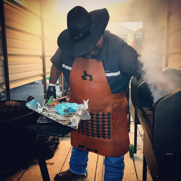 Rodeo Readiness and Hardwood Heroics: Your San Antonio Morning Briefing