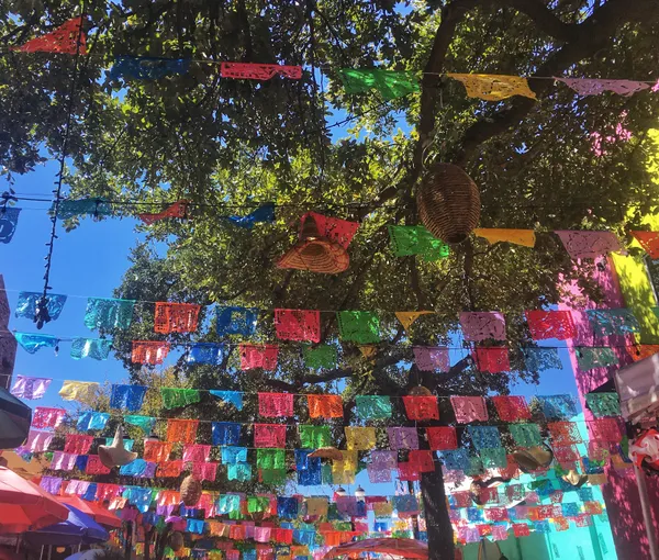 Vaquero Flavors and Artisan Crafts: Your San Antonio Sunday Guide